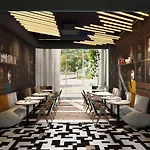 Radisson Hotel 4*