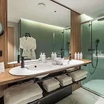 Radisson فندق