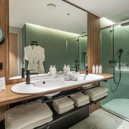 Radisson 4*
