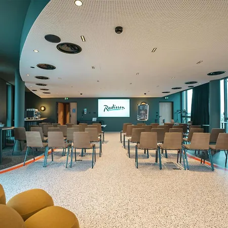 Radisson 4*
